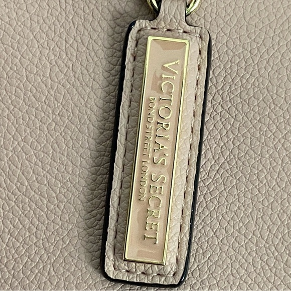 NEW Victoria's Secret Convertible Purse Shoulder Bag in Pink - Picture 8 of 13